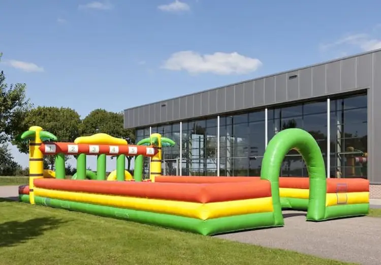 Alliance Outdoor Team Building Games Yard Custom Commercial Jumping Castle Playground Inflatable Running Horse Game
