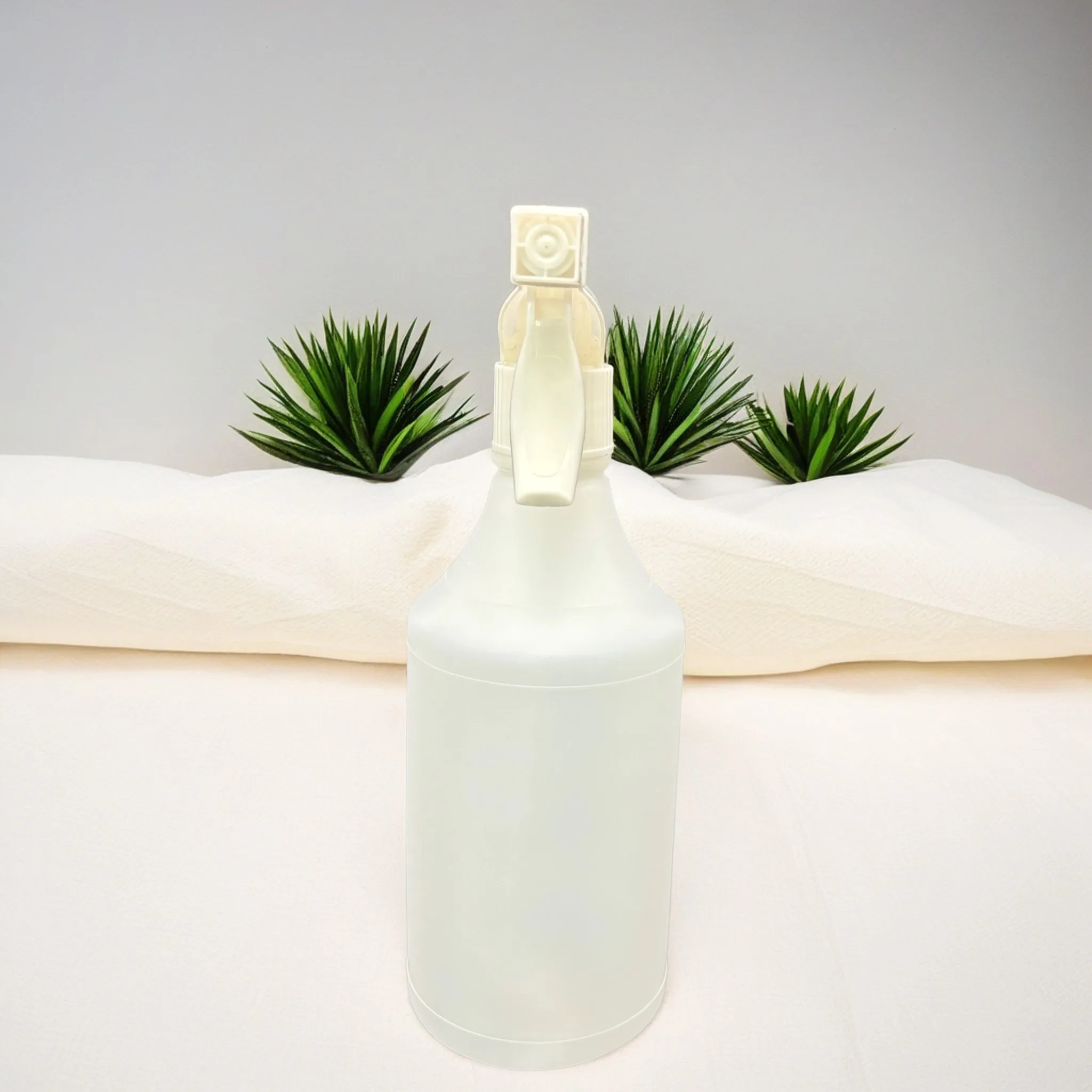 Empty plastic bottle 500ml 32oz/1L/1000ml HDPE trigger pump spray bottles
