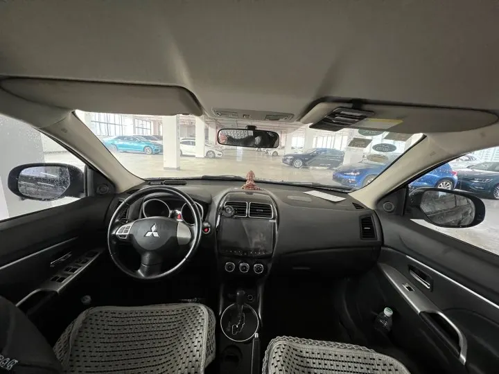 Mitsubishi Jinxuan ASX second-hand car was registered in June 2017 with 2.0L displacement and has driven 93,000 kilometers