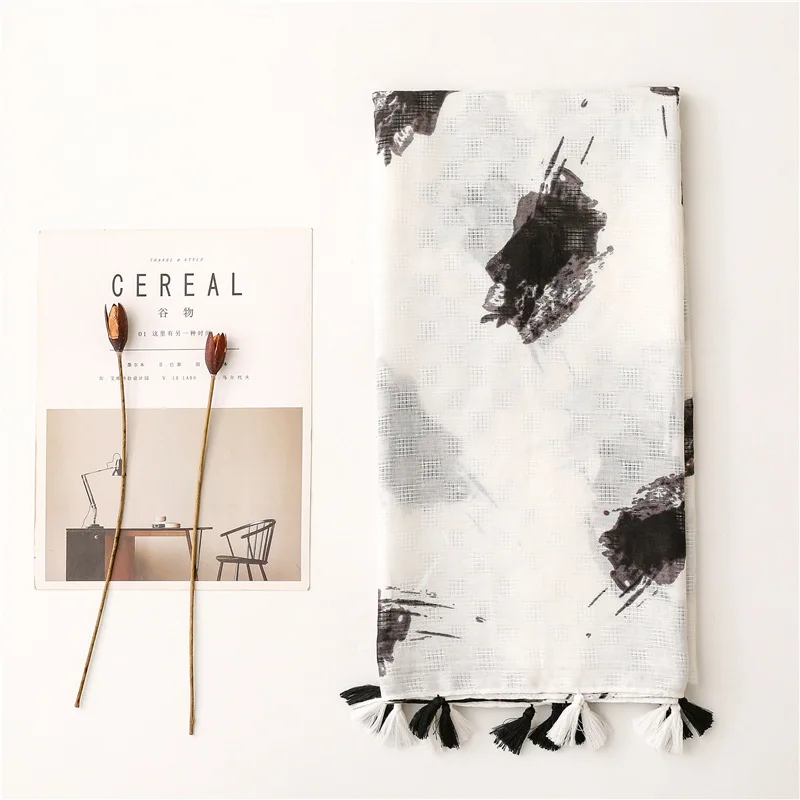 2022 new design Black hand-painted printed scarf hijab