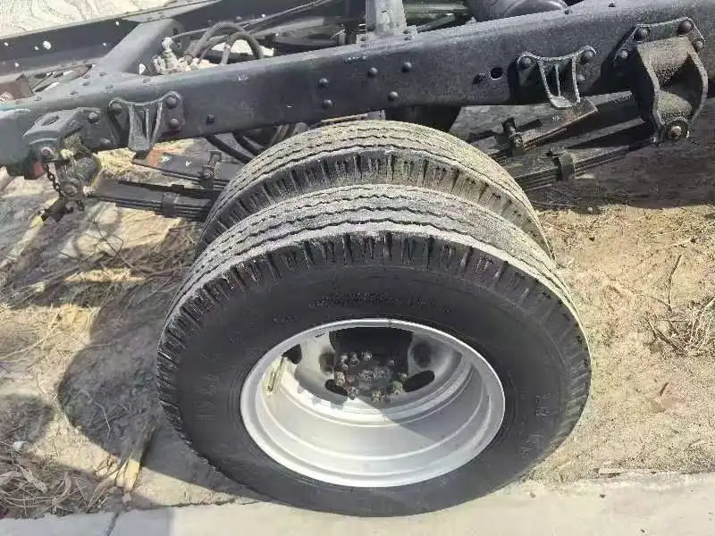 Грузовой автомобиль RHD HOWO