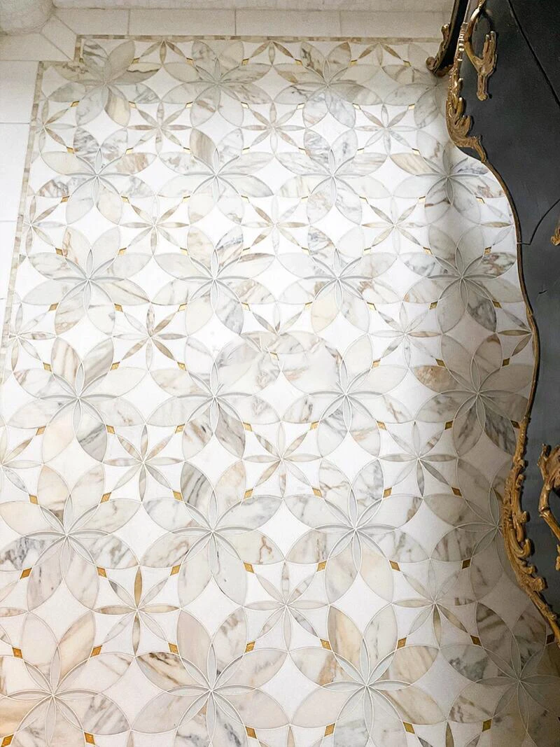 LX Natural Stone Mosaic Calacatta White Marble Decoration Tile New Design Waterjet Marble Art Mosaic Tiles For Bathroom