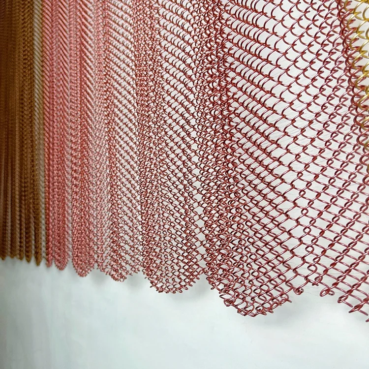 Decorative metal mesh curtains: Metal mesh curtains used for interior decoration and artistic creation.