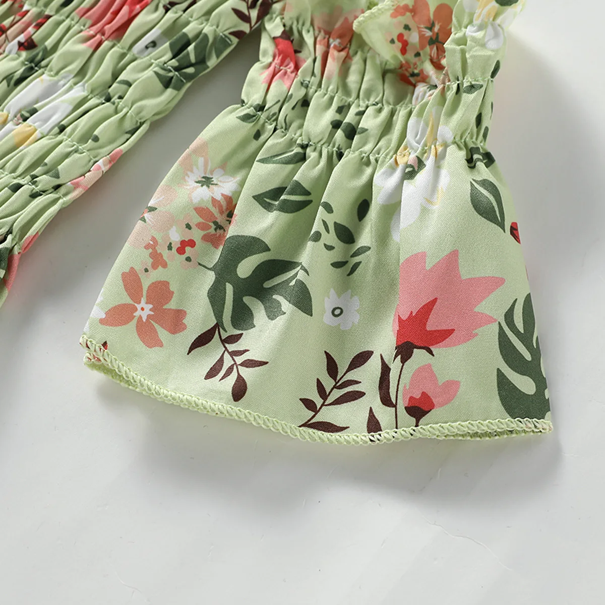 2022 Casual Kids Girls Clothes Sets Off Shoulder Floral Printed Short Sleeve T Shirts High Waist Solid Shorts 2PCS Children Wear