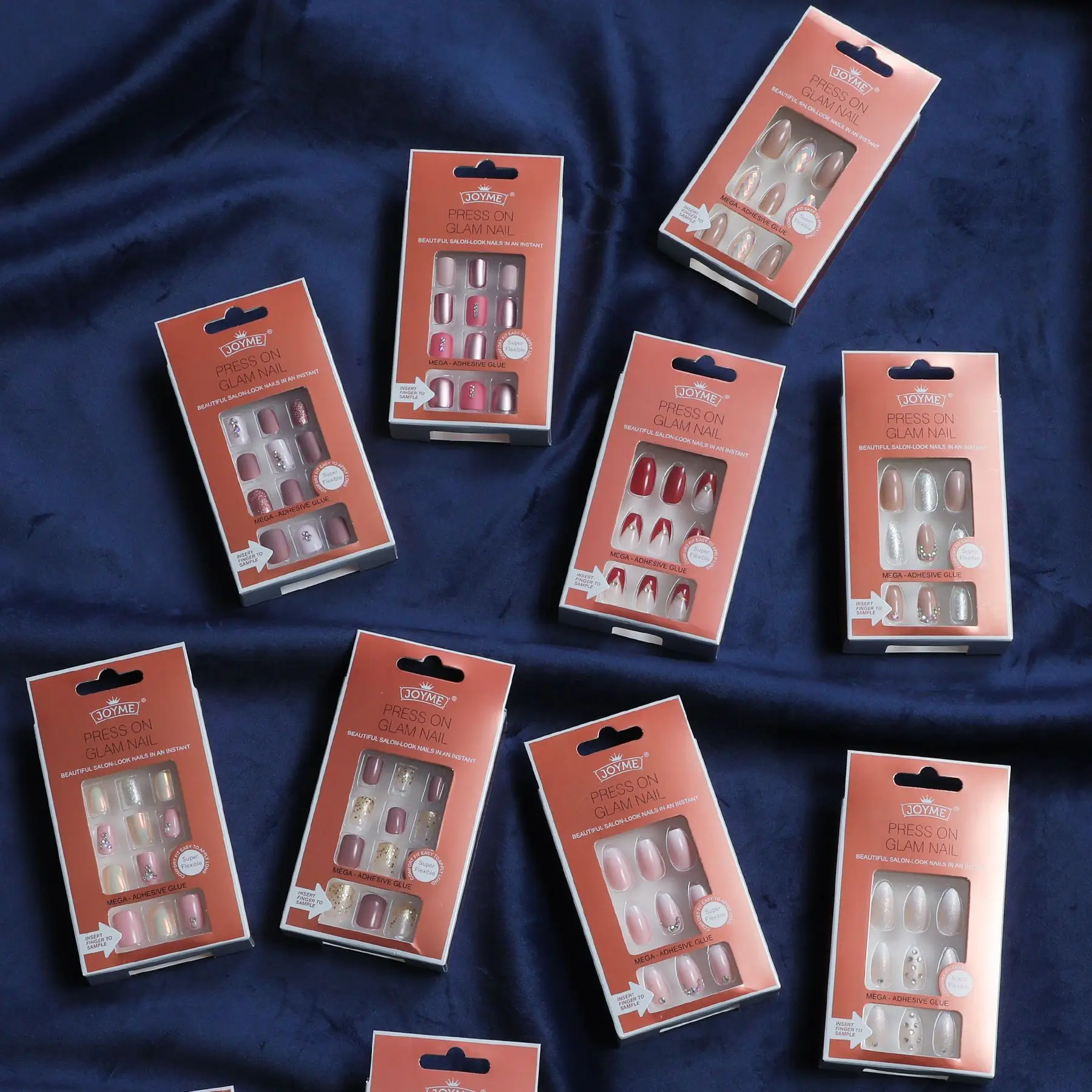 New fashionable patterns designs with press on crystal artificial stiletto nails factory