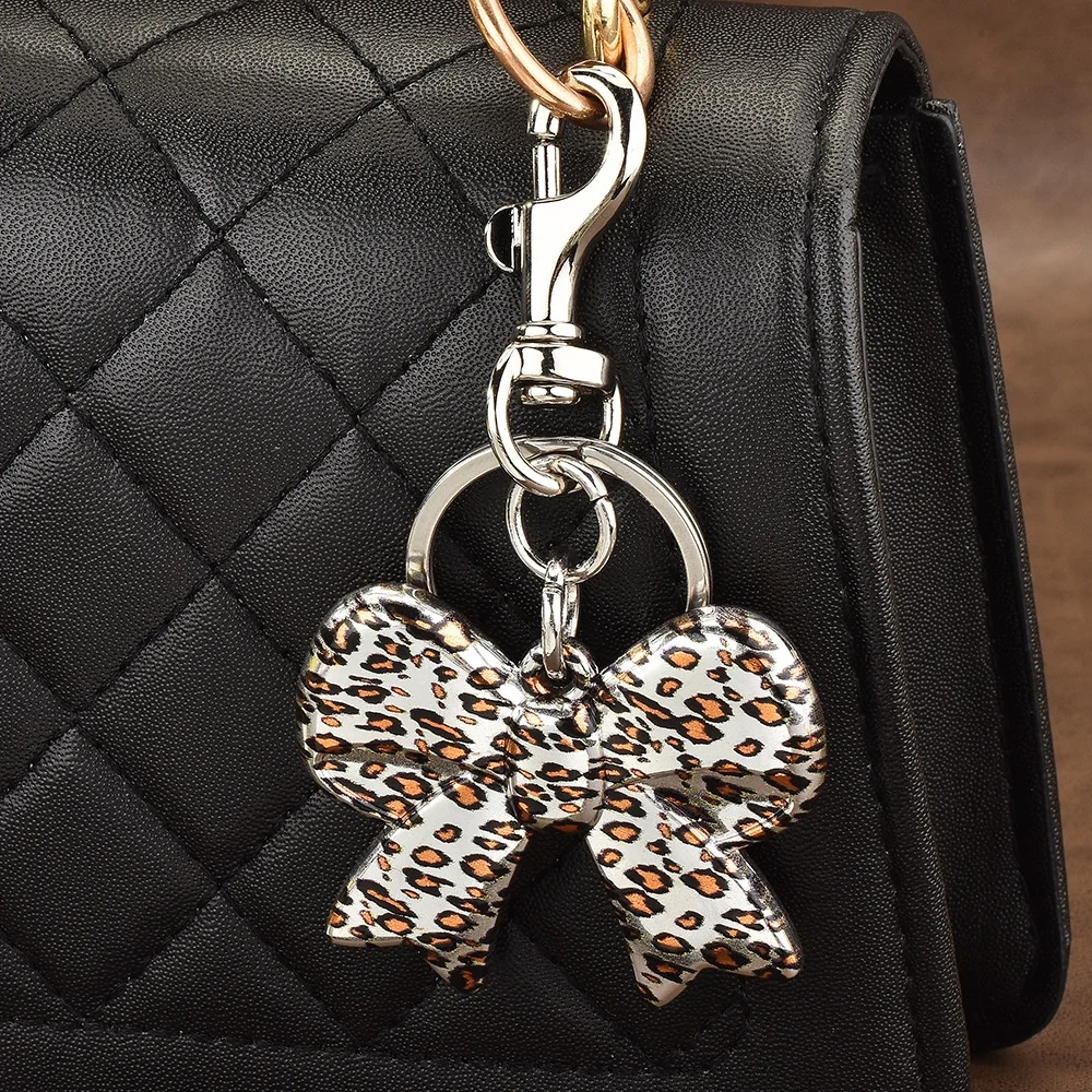 Factory Direct European American Cross-Border Explosion New Leopard Key Chain Fashion Car Bag Pendant Stainless Steel Jewelry