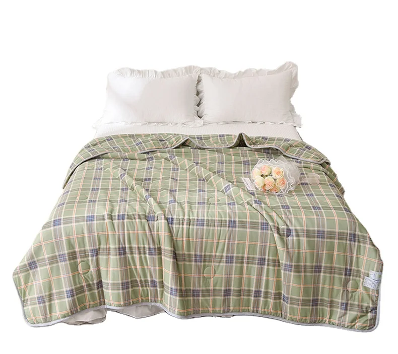 Printed Cool Silk Rounded Summer Cool Quilt