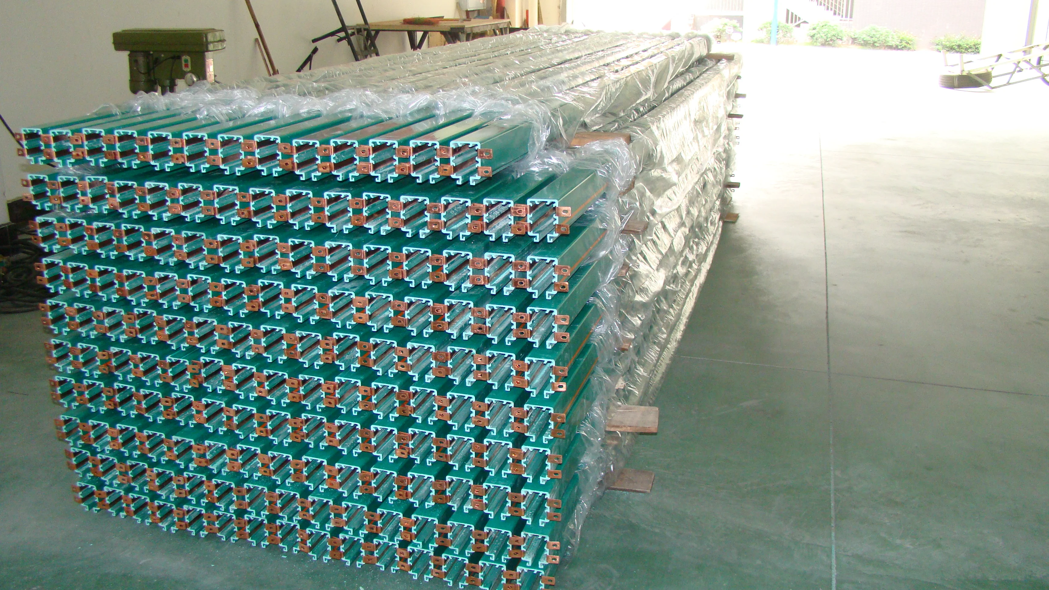 Safety sliding crane  trolley busbar