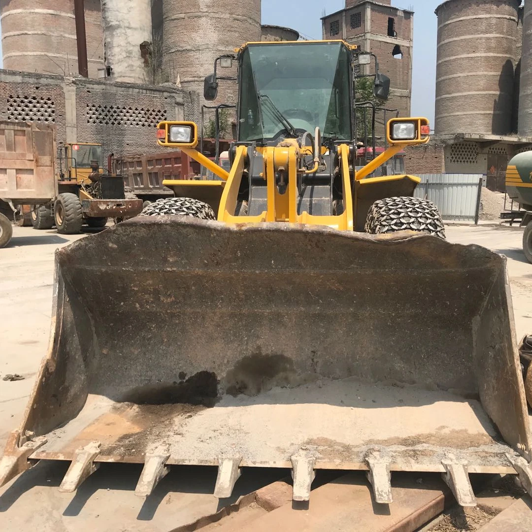 USED     KOMATSU  WA380   JAPAN   WHEEL  LOADER
