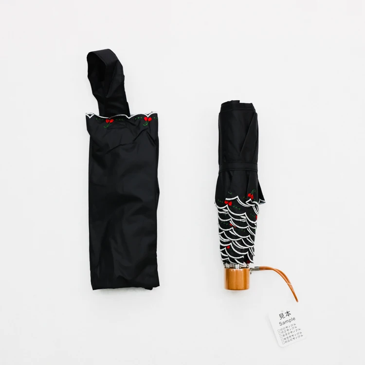 High quality Three Fold sunshade and rain umbrella with wooden handle