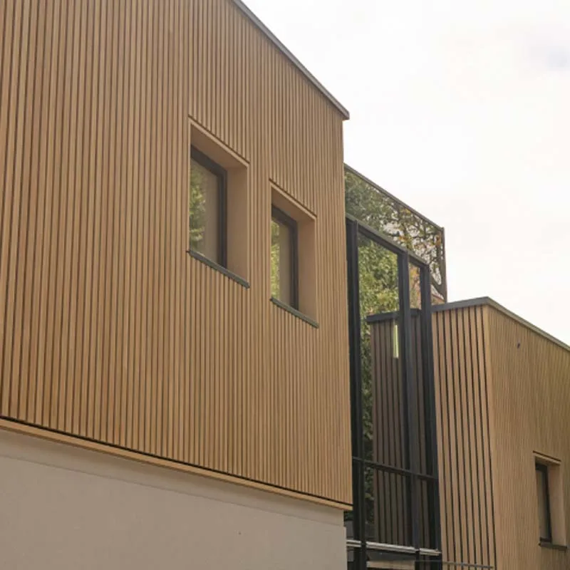 Building Facade Hotel Background Decorate Bamboo Waterproof WPC Interior Composite Wood Ceiling Cladding Fluted Wall Panel Board