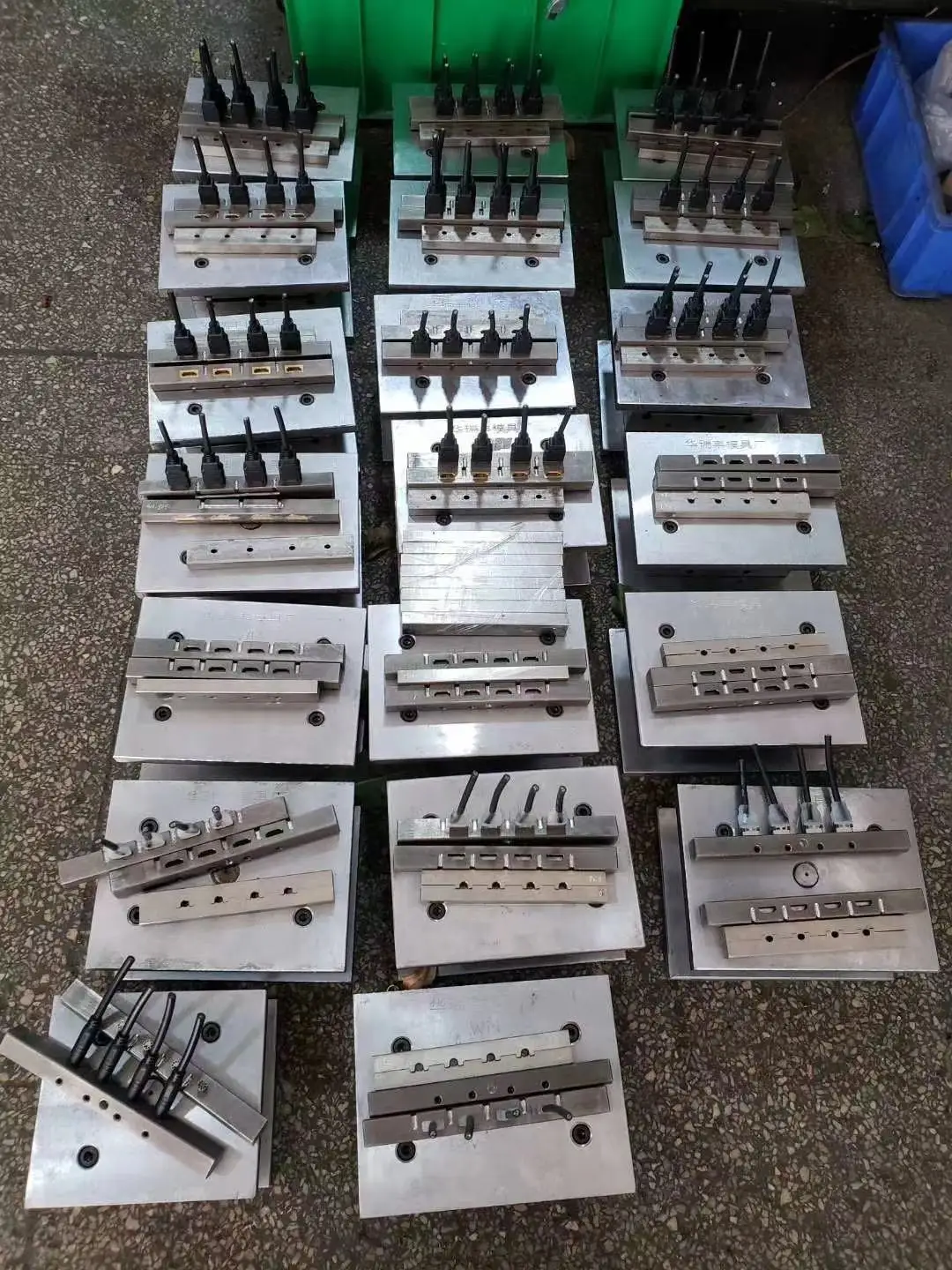 Factory Direct Supply Type-c Mobile Phone USB Data Cable Injection Mold