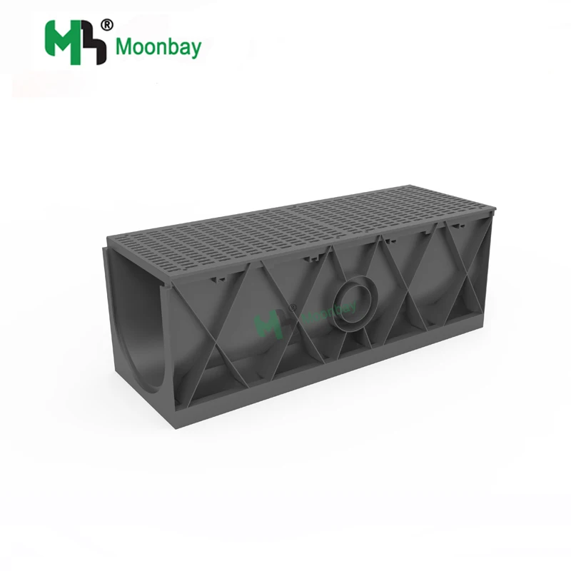 Пластиковая решетка разного размера с сливом желоба