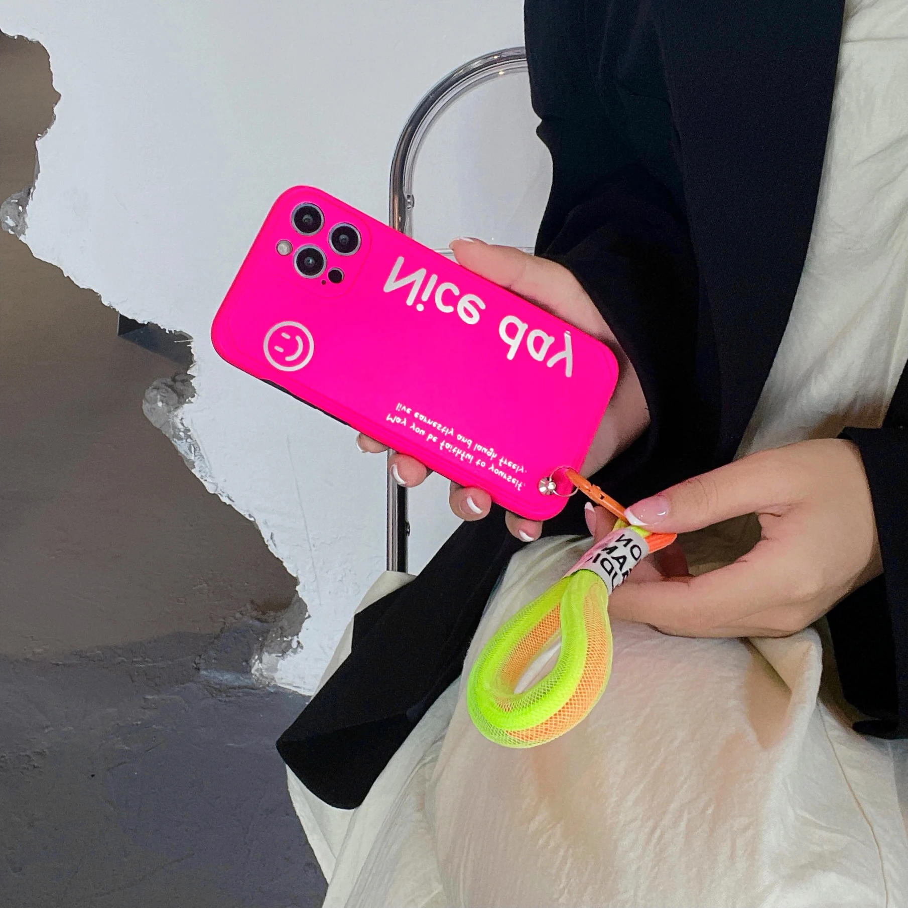 INS Smiley Fluorescence Lanyard Hand Strap Lanyard Phone Case For iPhone 11 12 13 Pro Max XS X 8 7 Plus SE 20 Soft Silicon Cover