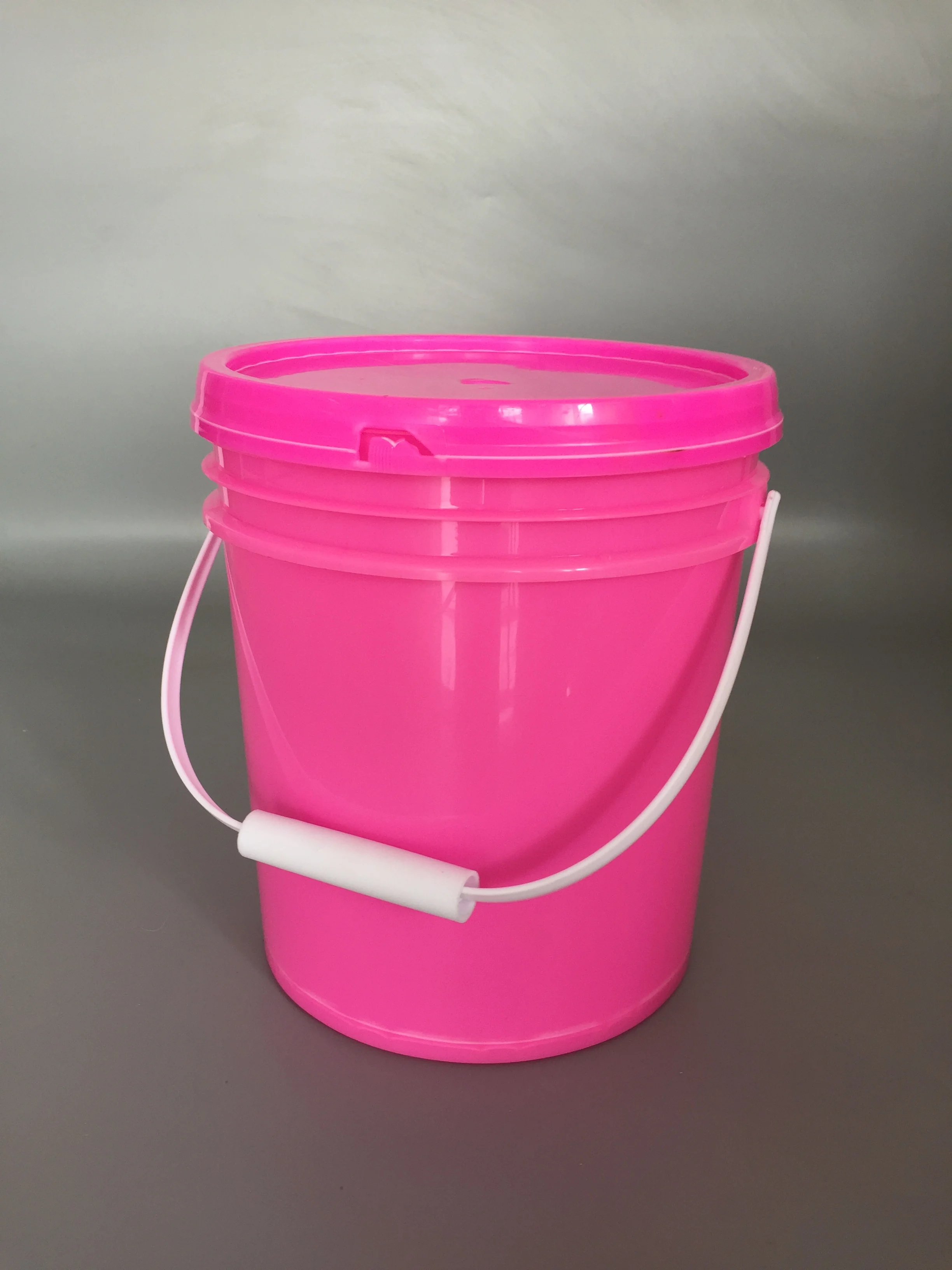 wholesale food grade round bucket 10 litre industrial Recyclable paint plastic pail bucket