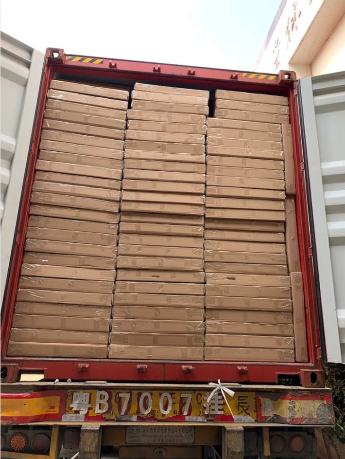 classic style living room furniture dining table and chair wit PU cushion kitchen use table set DS-035