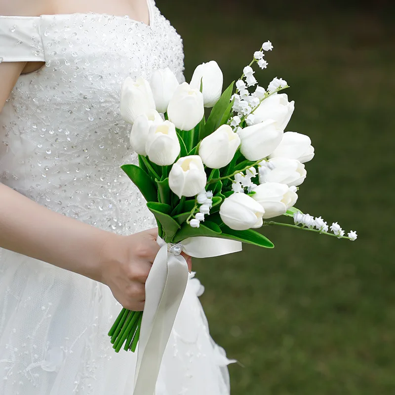 Wholesale European Style Tulips Artificial Flowers High Quality Simulated Wedding Decorations Silk Flowers