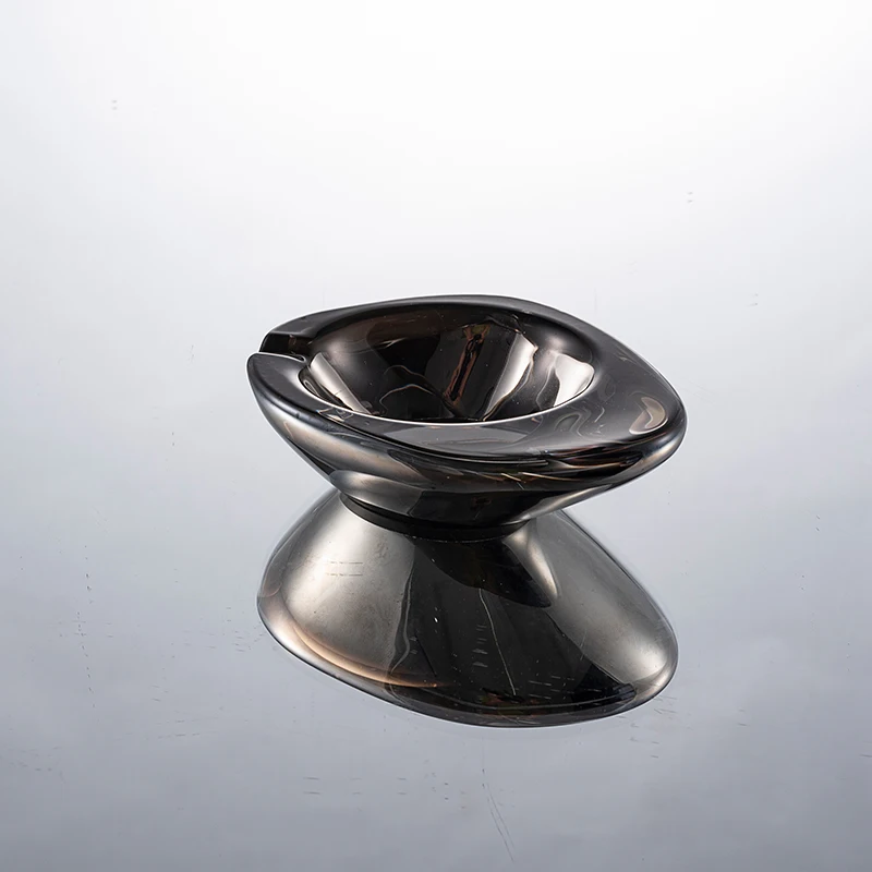 Новый дизайн, элегантная пепельница с кристаллами, маленькая индивидуальная форма, цвет покрытия для дома, бара, ресторана, украшения оптом