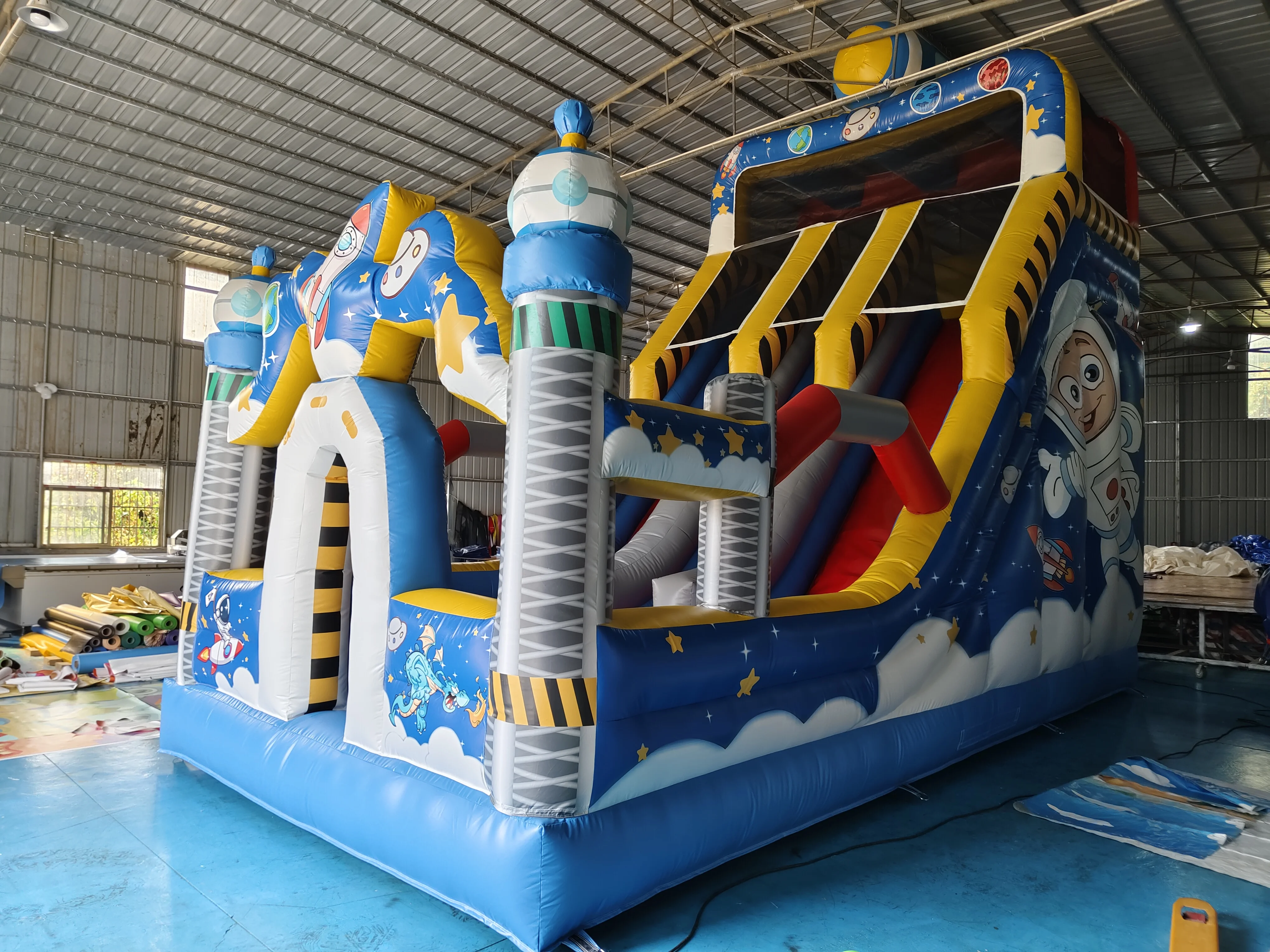 Outdoor Animated Spaceflight Inflatable Slide Spaceflight Theme Inflatable Dry Slides Bounce Slide For Kids