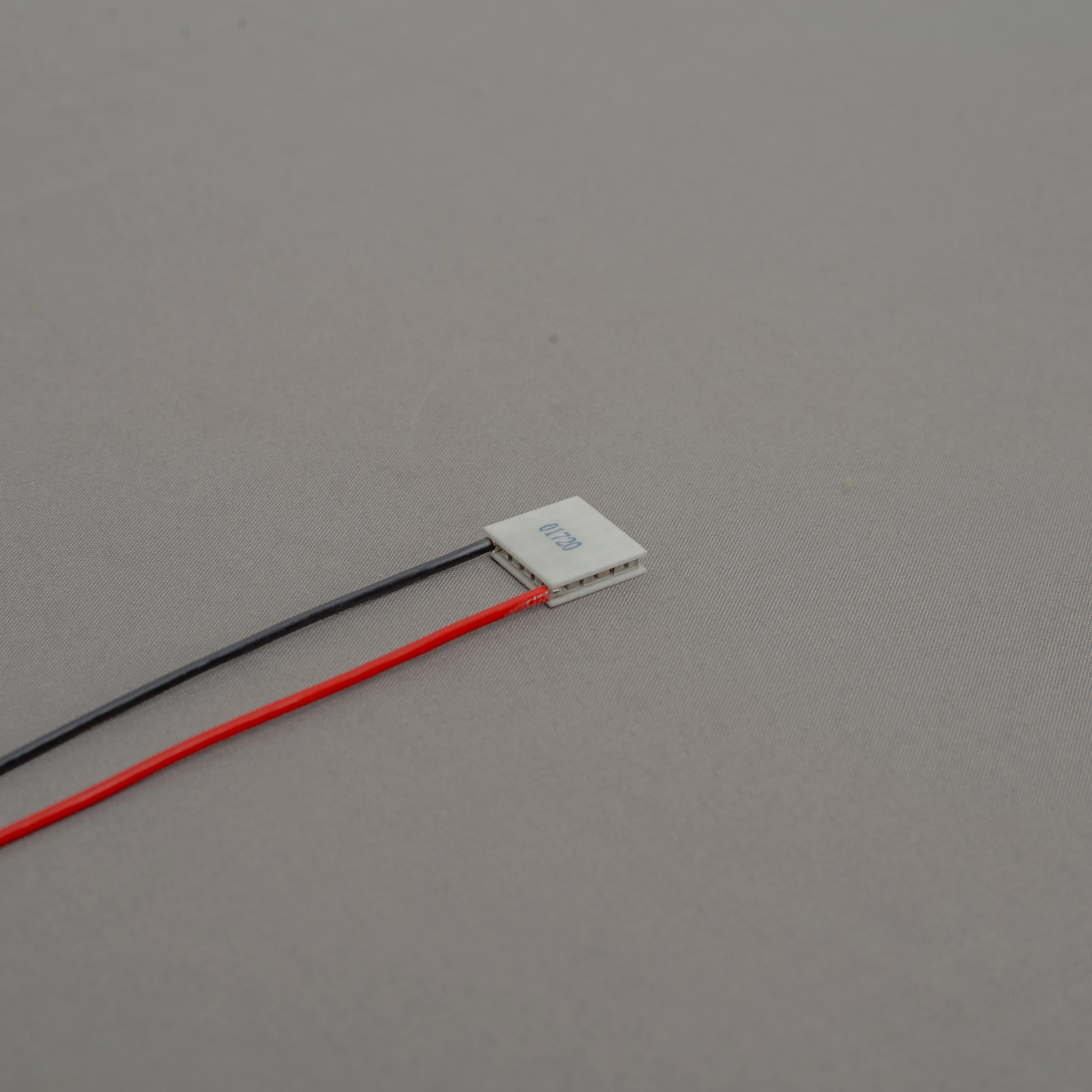 TES1-01702 12*12Mini thermoelectric cooler peltier module cooler suppliers