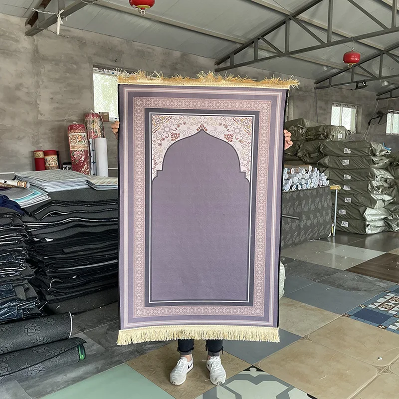 Islamic Ramadan Eid Gift Luxury Prayer Mat Green Prayer Rug Muslim Prayer Carpet