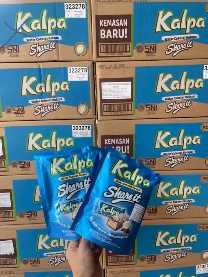 Chocolate Coated Wafers Share it Popular wafers filled with cream, chocolate and coconut