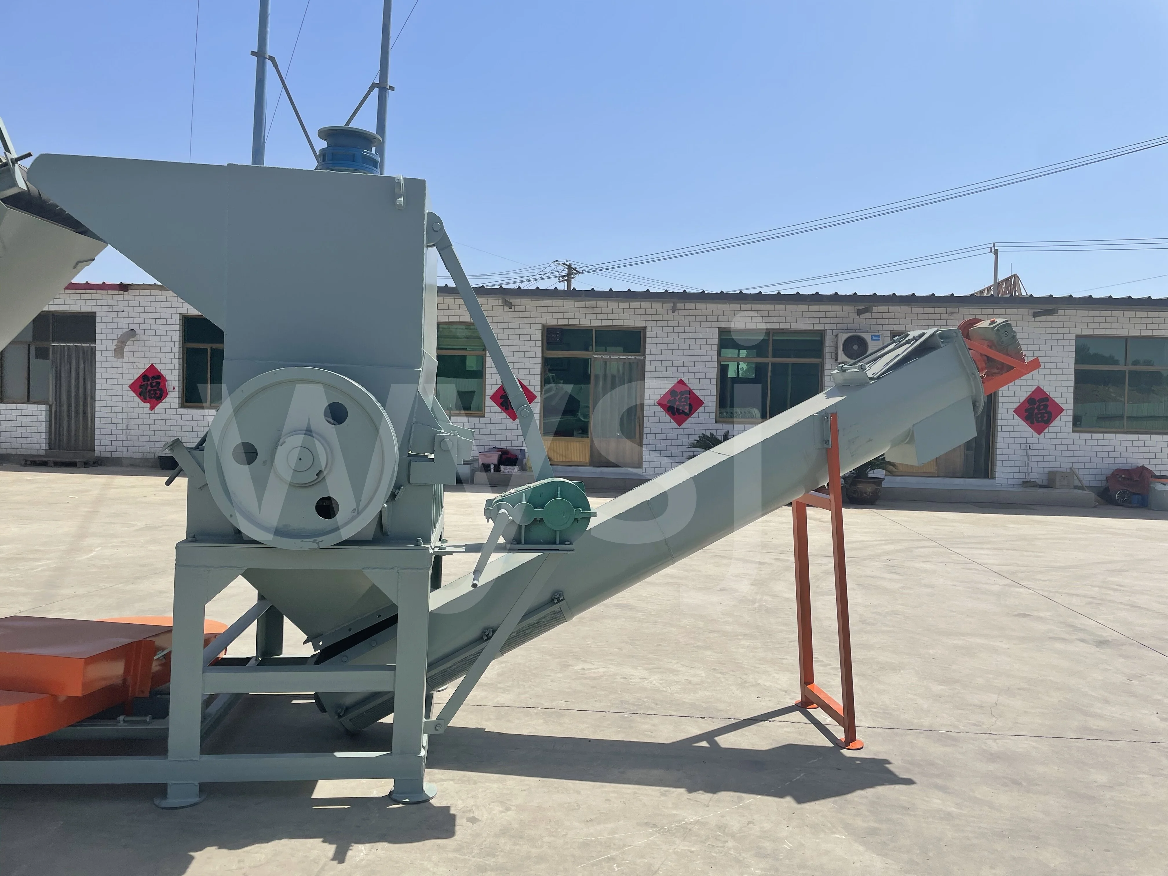 Chinese manufactured plastic shredder machine waste plastic recycling equipment