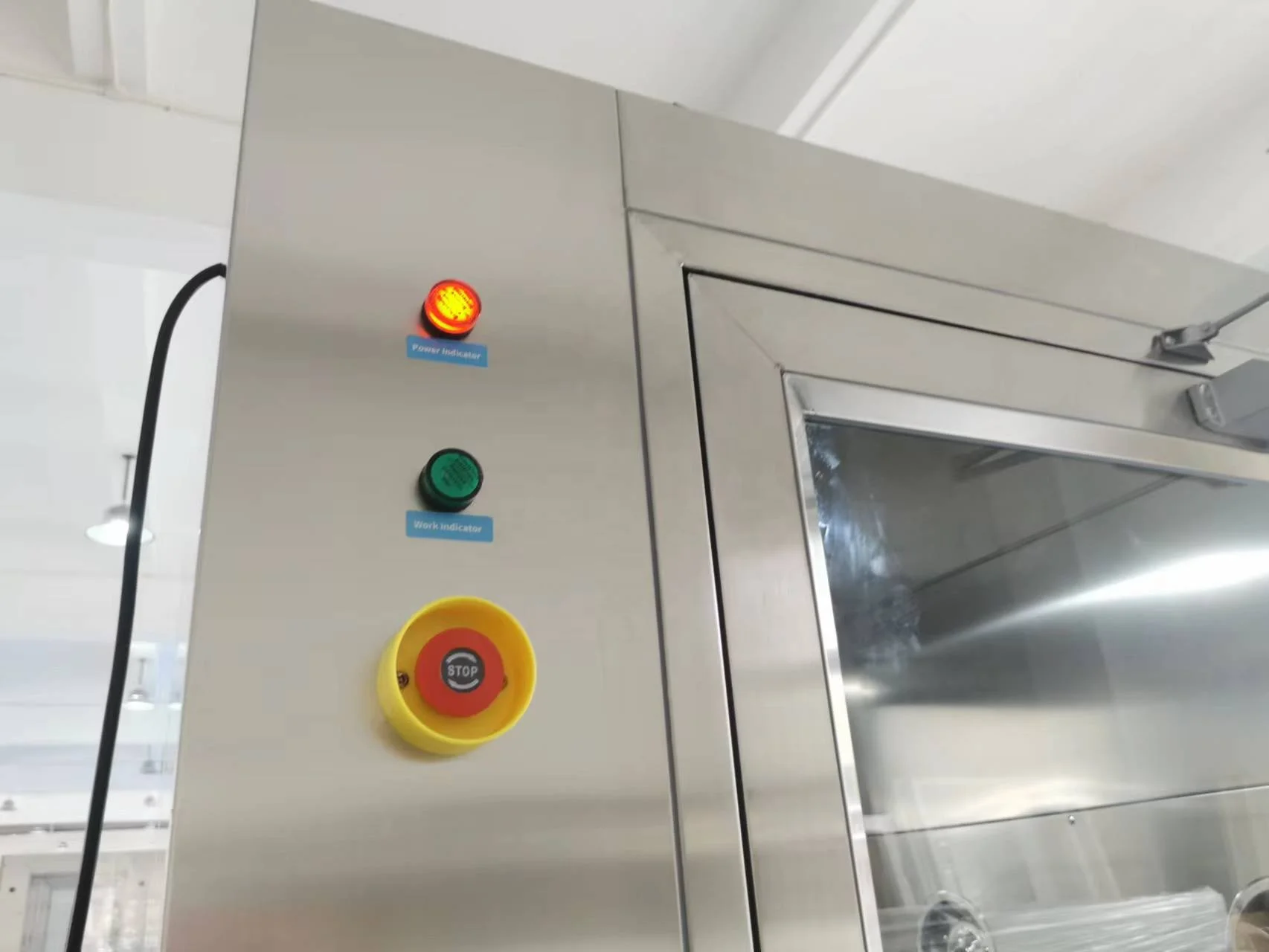 Factory Price Industrial Automatic Stainless Steel Air Shower New Design Cleanroom Laboratory Industries Core Motor Engine