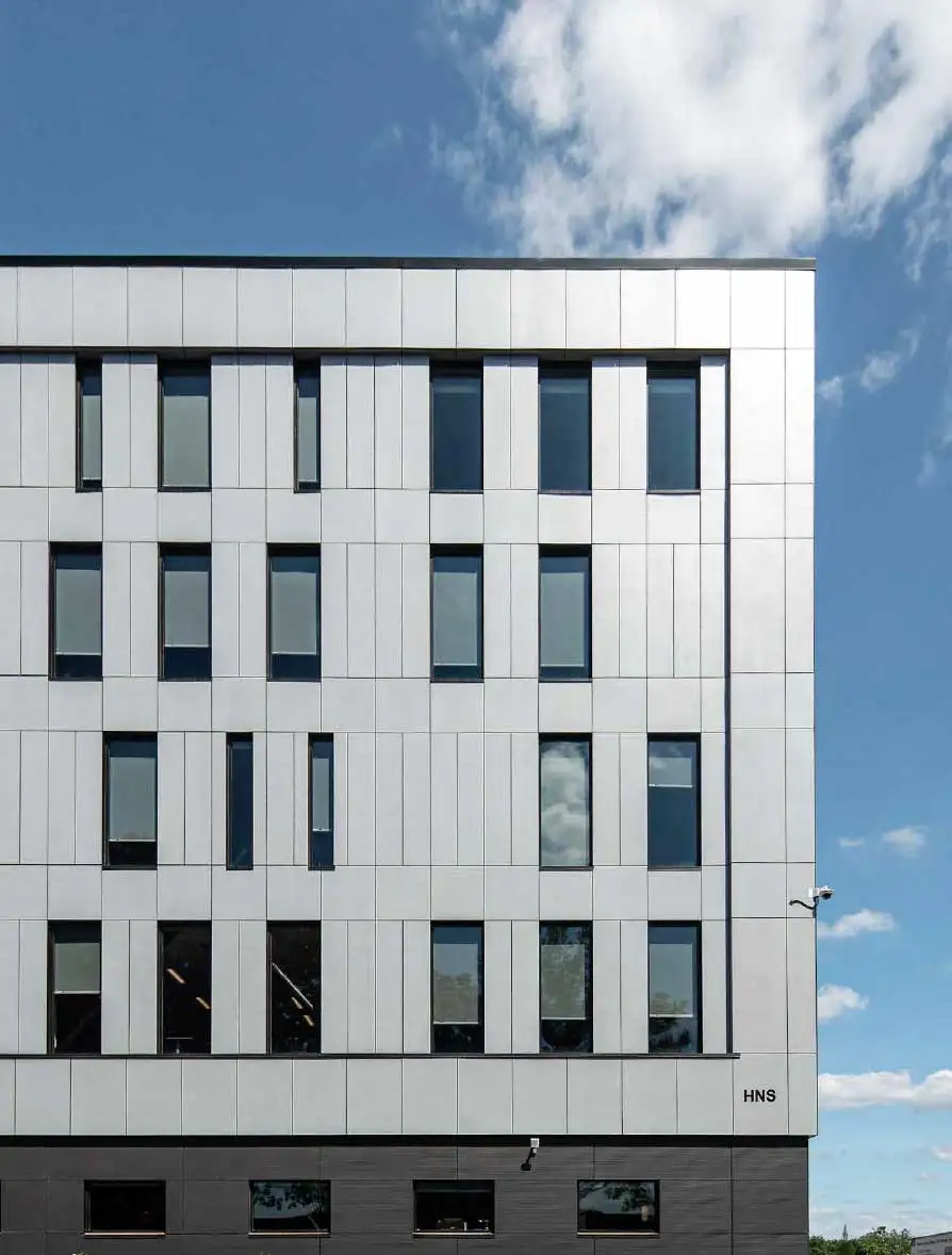 New Building Construction Materials Wooden Texture Fiber Cement Board Exterior Wall DecorationWaterproof Fireproof Wall Cladding