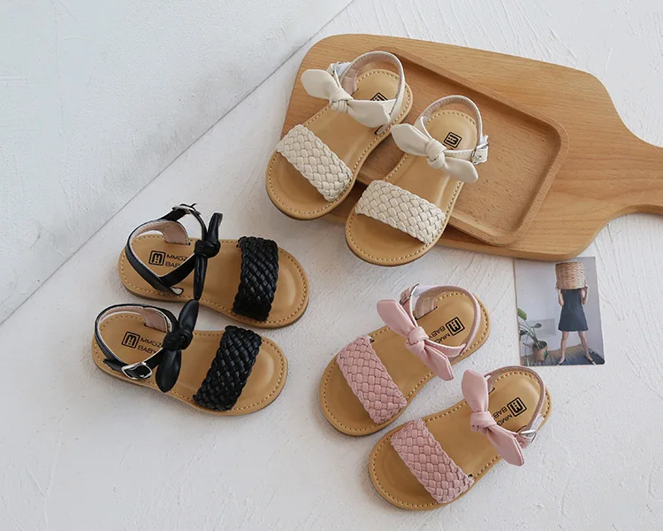 Western style girls woven sandals summer sweet bow board shoes soft bottom beach artificial leather sandals