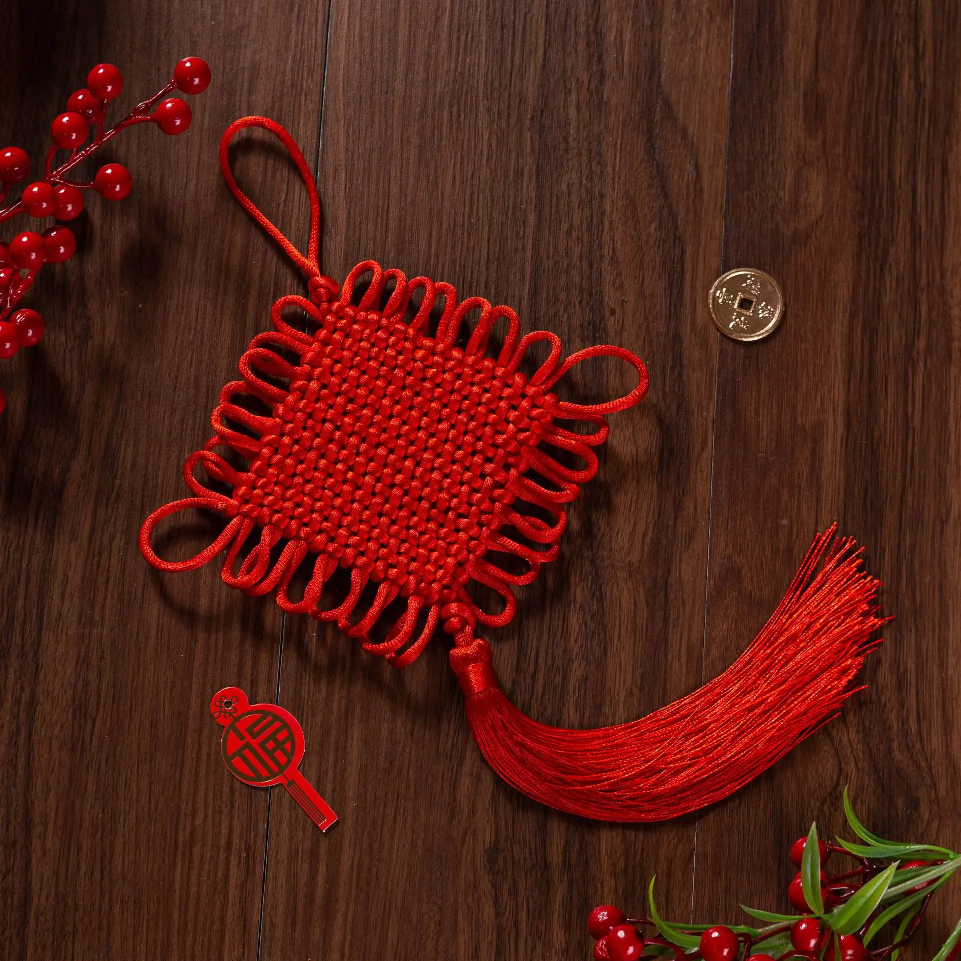 Wholesale 2025 Spring Festival Fu Chinese Knot Hand Woven Peace Knot Indoor Decoration Pendant for Chinese New Year