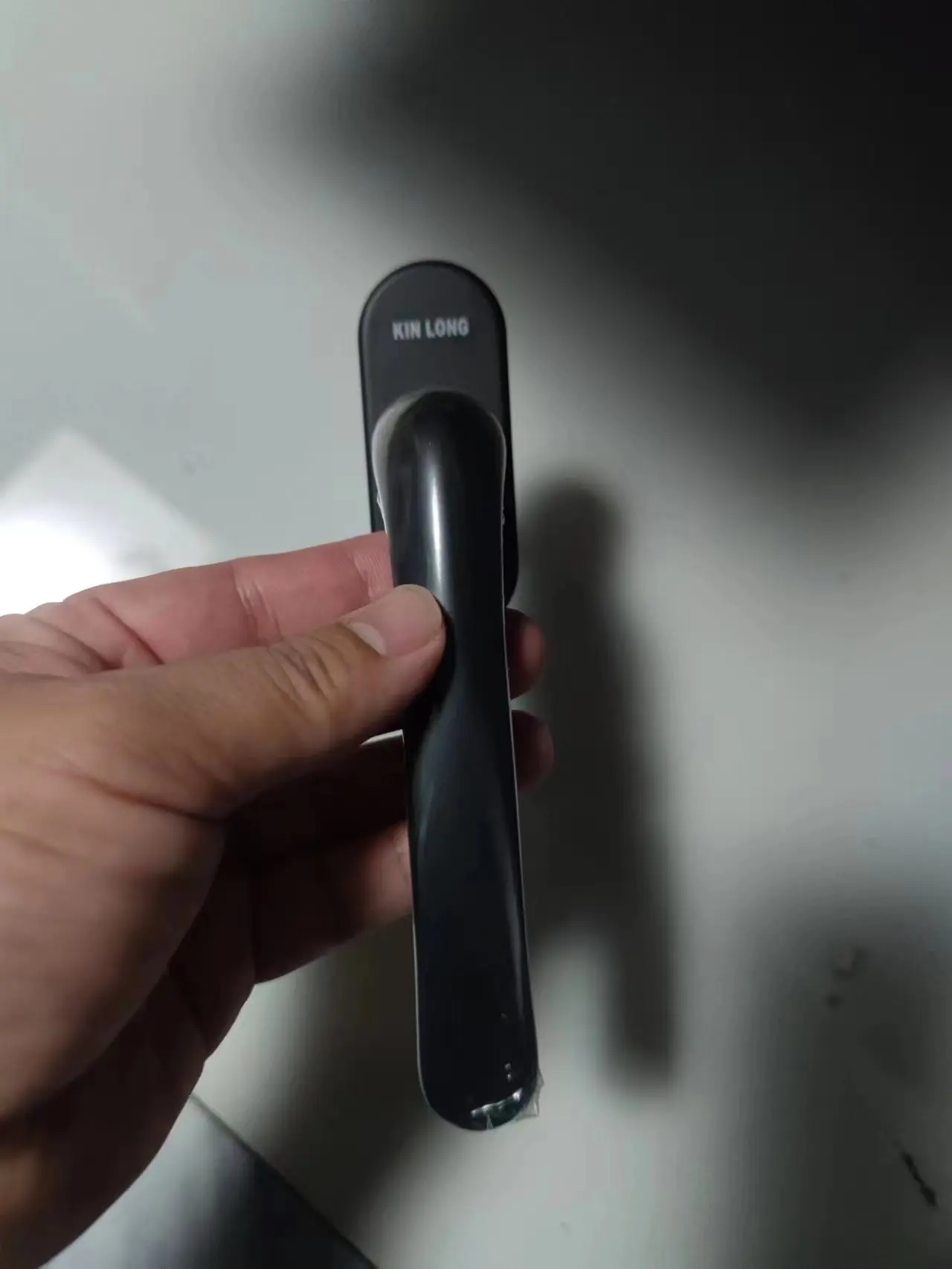 Алюминиевые окна и двери NFRC поставщик металлических раздвижных дверей с сеткой