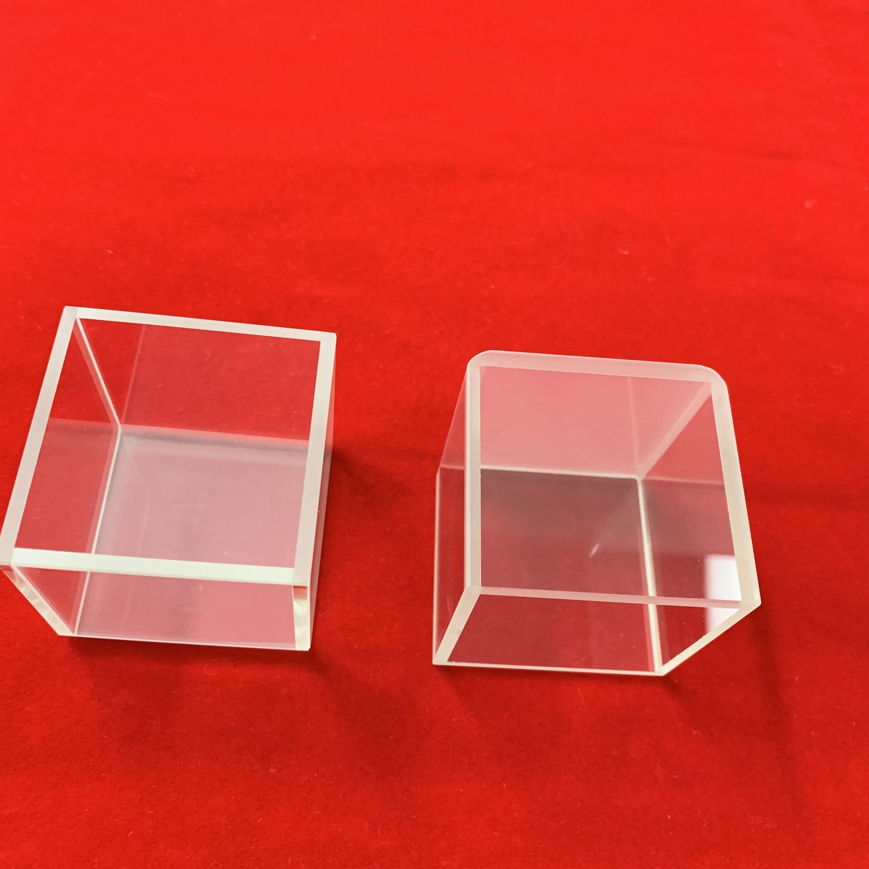 lab use cubic quartz glass cuvette G204