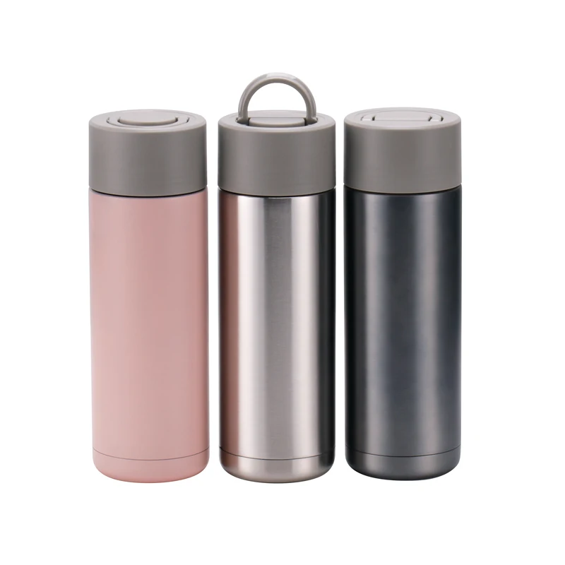 Private Label 650ml Portable Double Wall Tumbler Cups Outdoor Sport Travel Vacuum Flask Insulated Cups With Plastic Handle