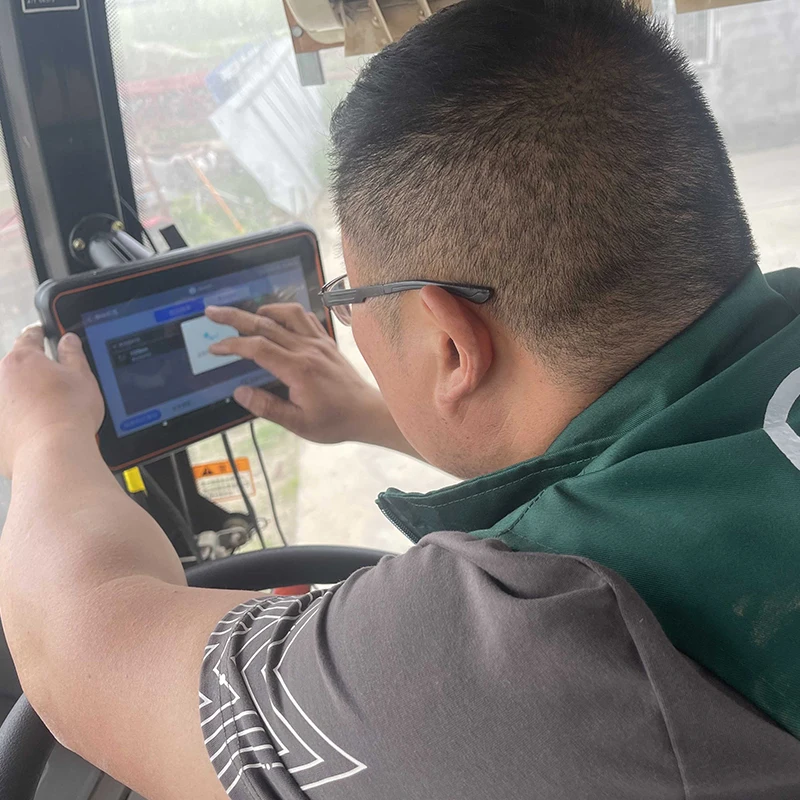 Agriculture T408 High Precision Tractor GPS Guidance System Wireless GPS Navigation