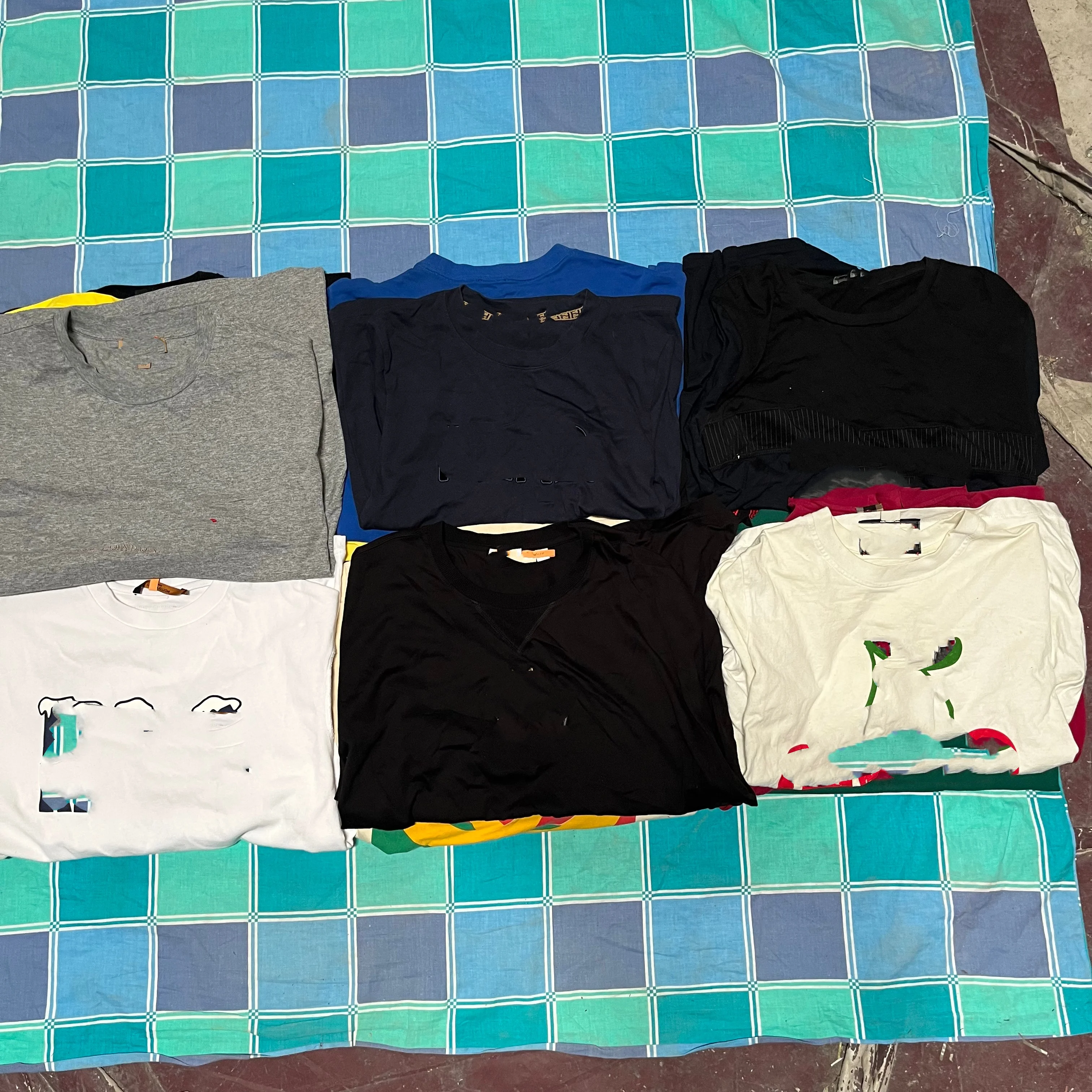 C04 luxury summer used clothes ukay t-shirt short pants dress second hand for man or woman fashion style cloth