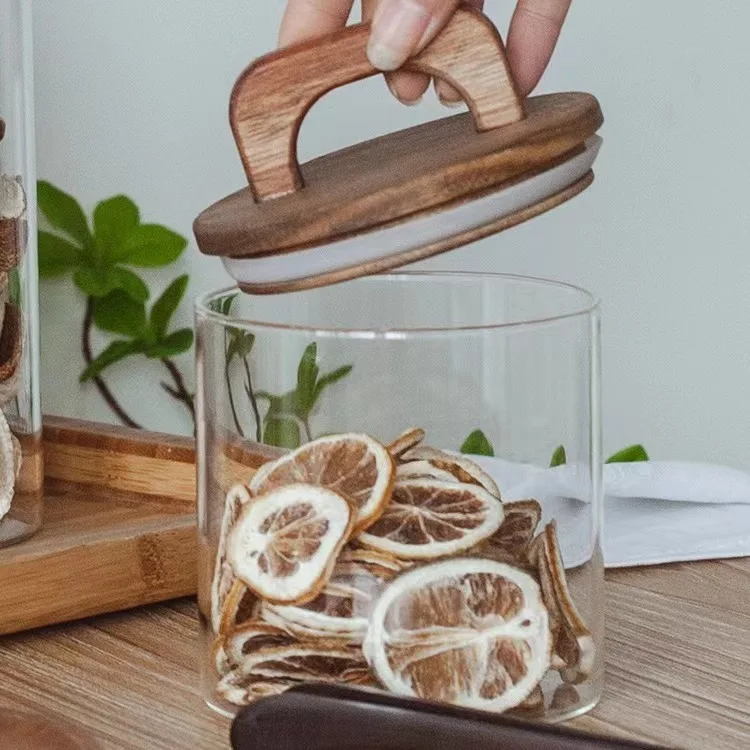 Wholesale Hot Sale Glass Kitchen Spice Pepper Candy Coffee Food Wide Mouth Glass Storage Jar With Acacia Wood Lid