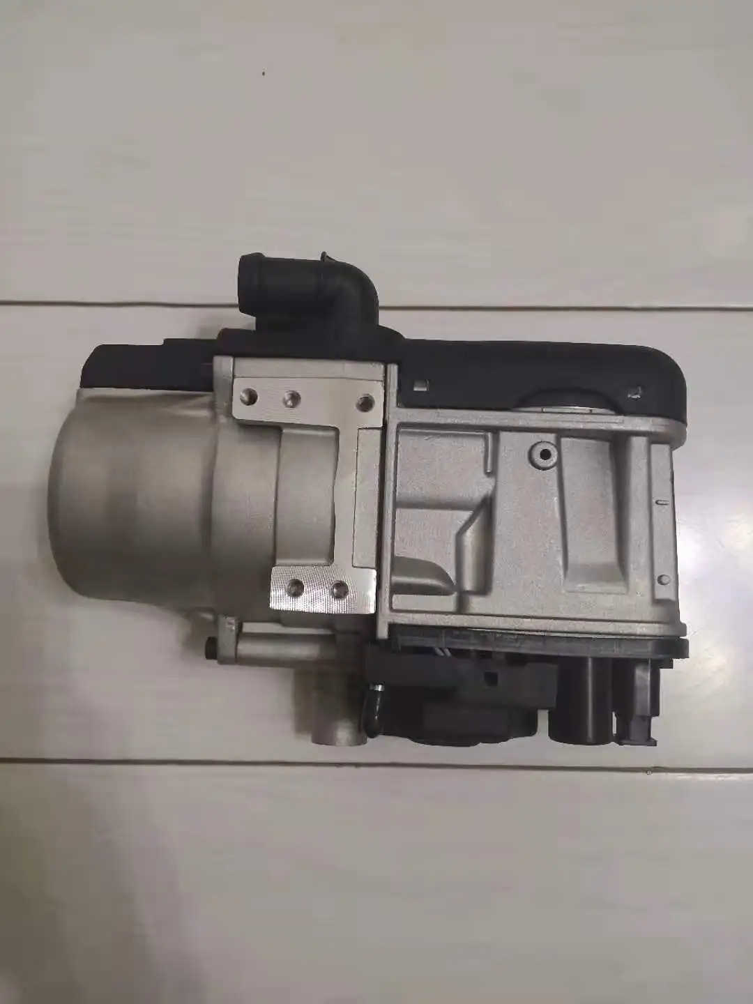 Water heating diesel fuel water heater box for cars and trucks in parking lots diesel water heater 12V 5KW