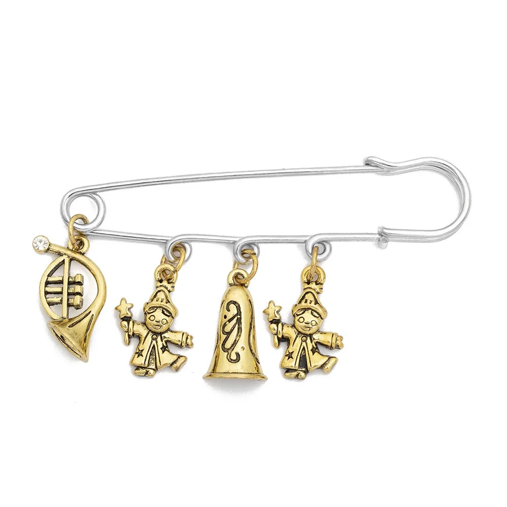 New Christmas Badges Design Custom Enamel Pin Christmas Tree Snow Man Lapel Pin Candy Socks Metal Brooch