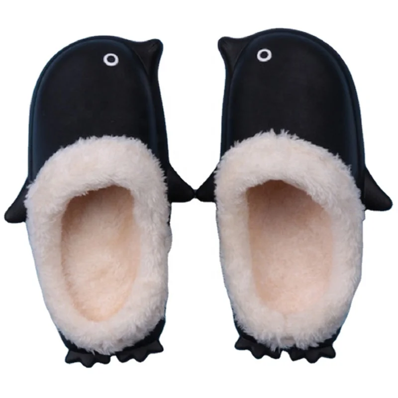 Hot Selling New Winter Animal Shaped Slippers Lovely Warm Flat Comfy Women Flip Flop Penguin Slippers For Christmas