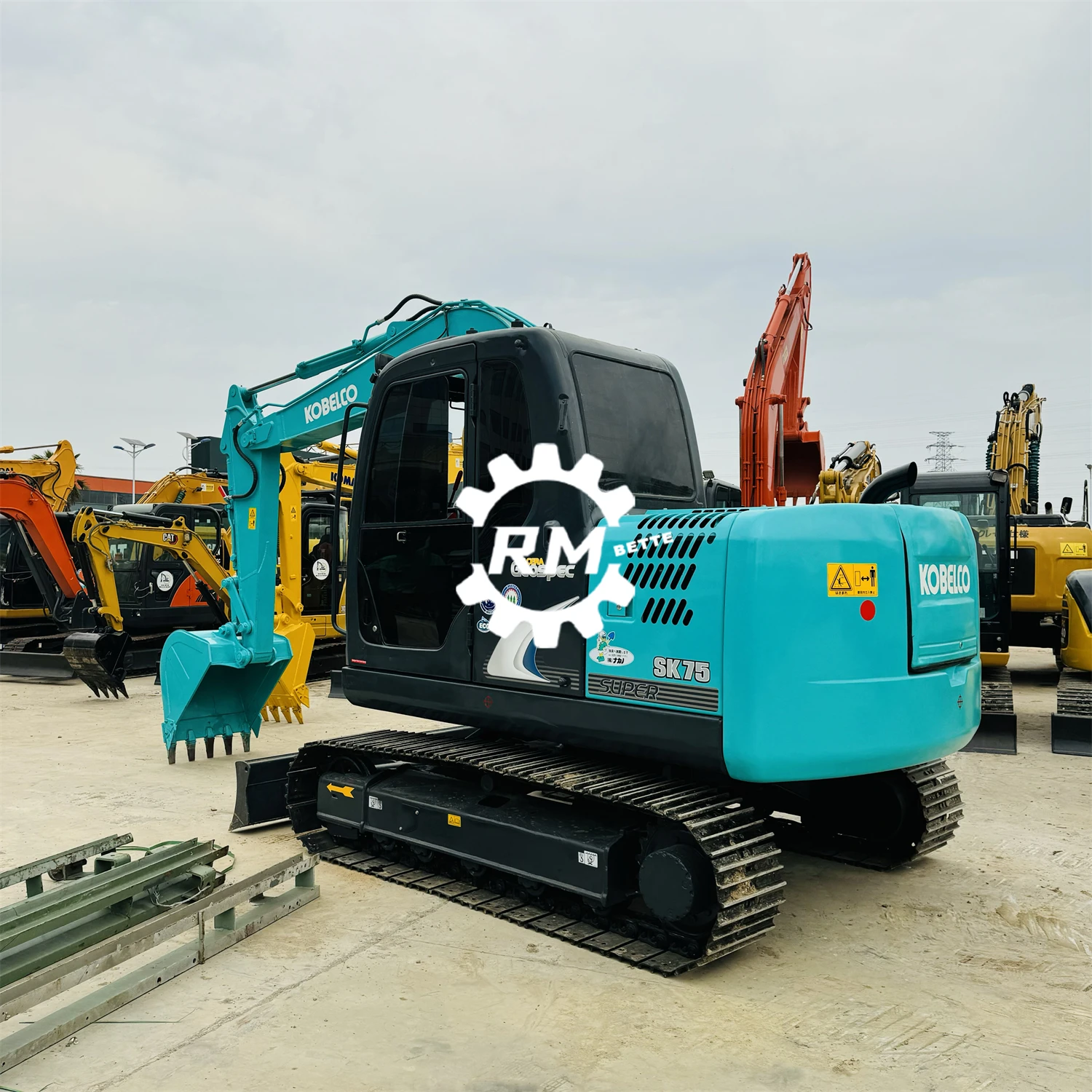 Экскаваторы б/у Kobelco SK75 гарантия гарантии экскаваторы SK75-8 SK55 низкая цена для продажи