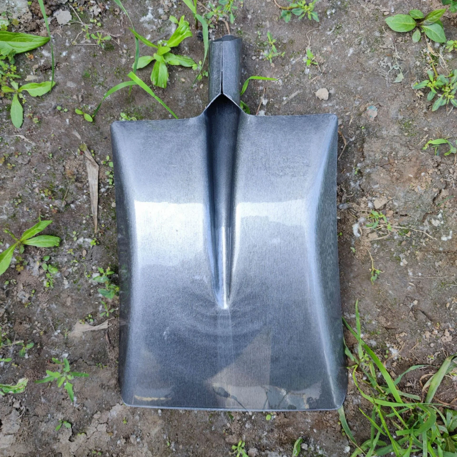 Painted Colored Square Shovel Spade Metal Part of 1.4 mm Thickness Manganese Steel Head for Farming Gardening
