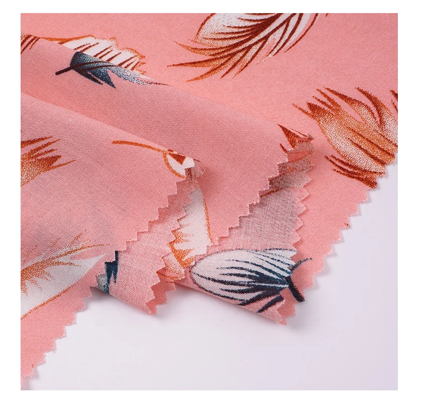 Прямая Заводская цена новинка модная ткань с принтом в виде перьев 30s из искусственного шелка для