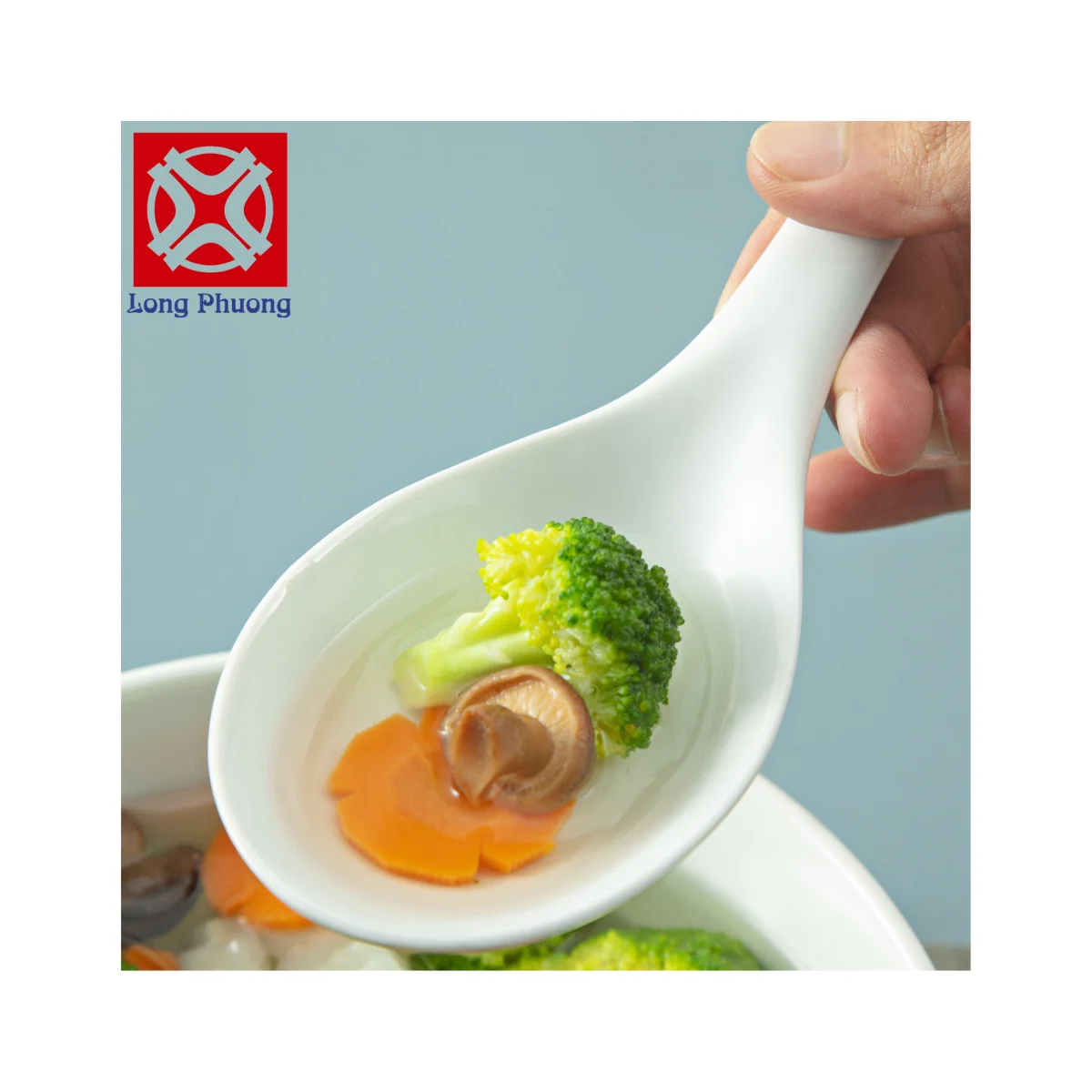 High Quality White Porcelain Curved Spoon Luxury Soup Spoon for Hotel Restaurant Long Phuong Group Supplier