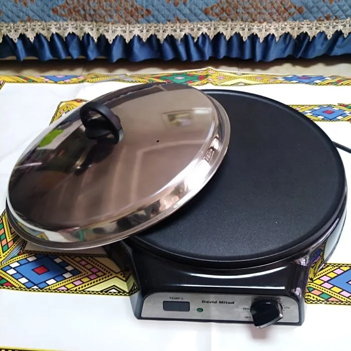 Electric Grill Mitad Mogogo for cooking injera