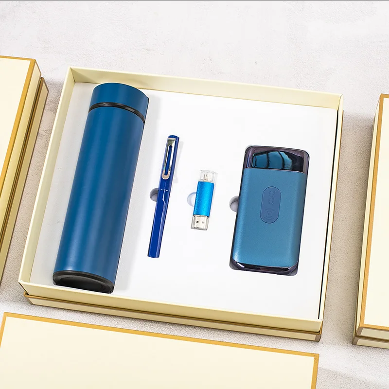 2024  4 in 1 new Christmas product   Custom Vacuum Cup 8000mAh power  gift set for business