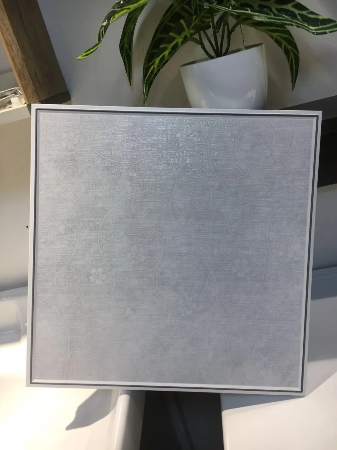 Waterproof Metal New Design Aluminum Panels Bathroom Integrated Ceiling Low Cost Easy Install Ceiling Tiles