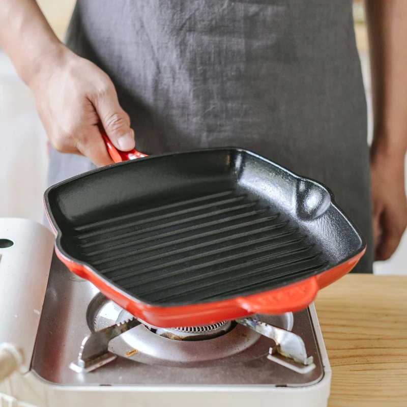 Factory Supply Custom Cookware Steak Pan Enameled Non Stick Cast Iron Frying Pan 28 cm For Electric or Gas Stove Tops