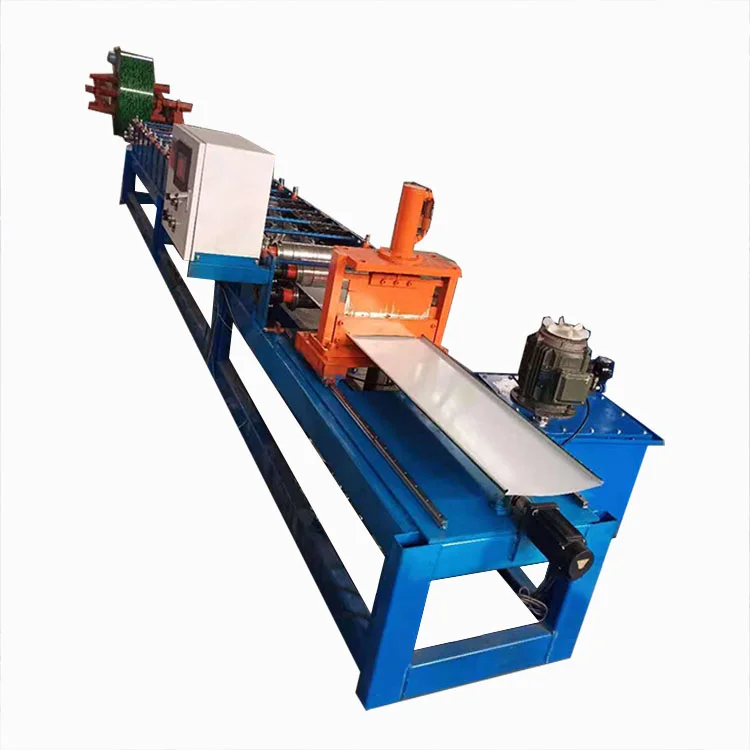 Factory customized metal fence profile automatic baffle plate pressing cold roll forming machine with high speed tracking cutter