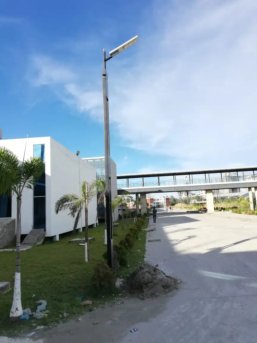 New Arrival Wholesale 200W 300W 400W 500W Outdoor Waterproof JD-H200 All in one Solar Street Light with Galvanized Split Pole